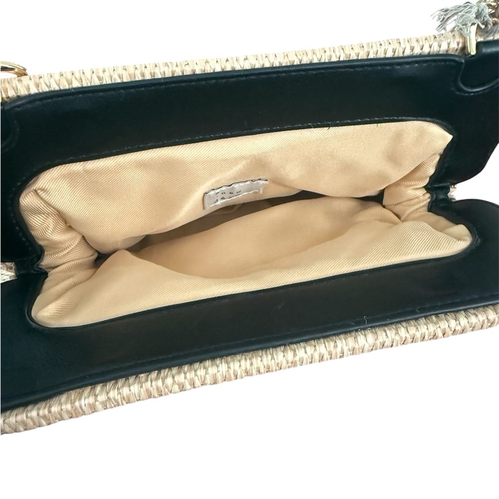 A New Day Clutch - Picture 4 of 5